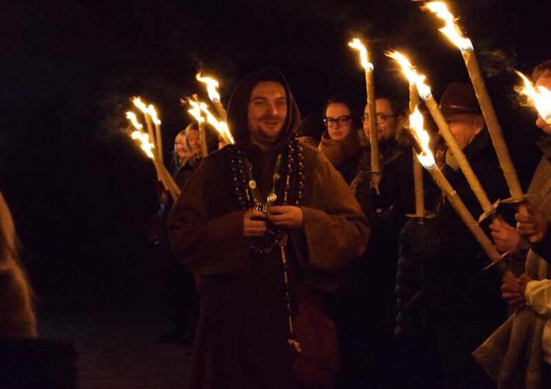 Balade aux flambeaux "la bière ne fait pas le moine"